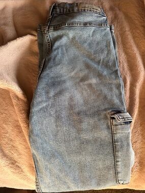 Love & Legend Men’s Light Wash Denim Cargo Jeans